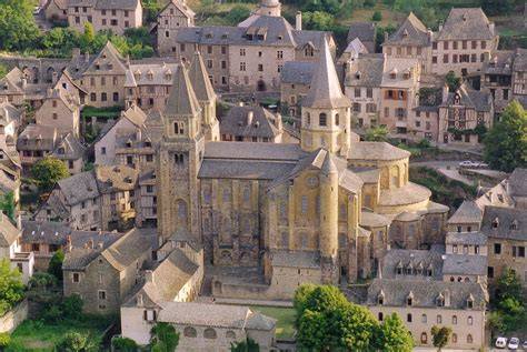 Abbatiale Sainte-Foy de Conques à Conques-en-Rouergue