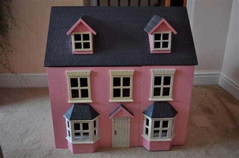 Acorn Dollshouses & Collectables