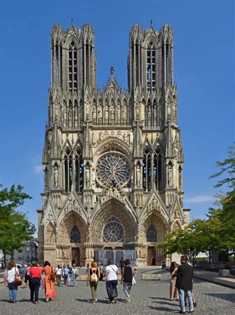 Ad Éle à Reims