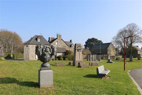 Adam Lucille à Mesnil-Roc'h