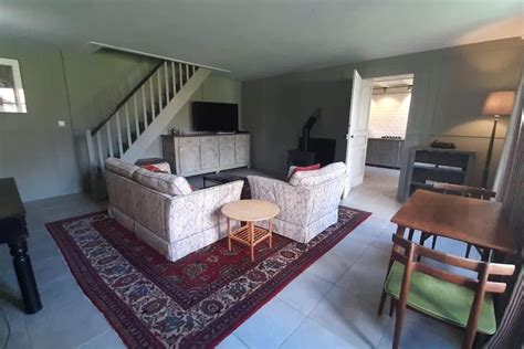 Airbnb chez Roselyne et Hervé à Criteuil-la-Magdeleine