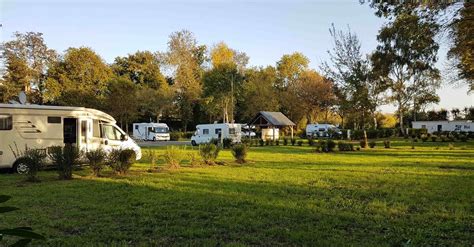 Aire Camping Car à Bazouges Cré sur Loir