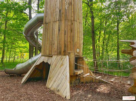 Aire de jeux de Labarde à Labarde