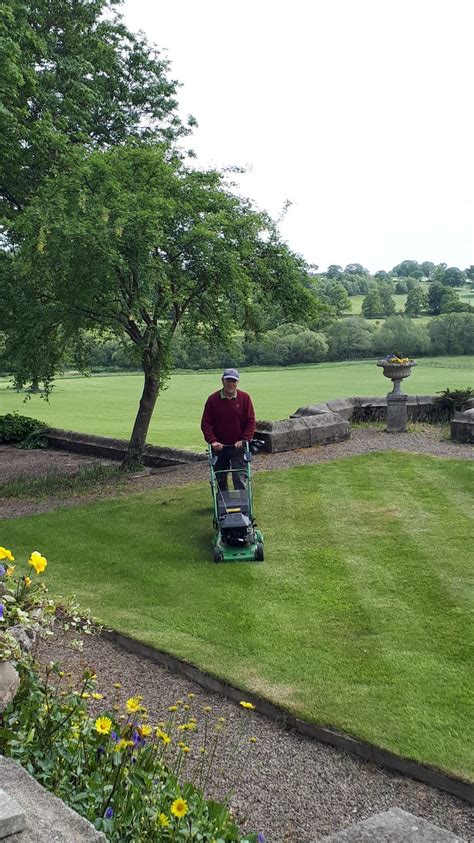 Andrew Clarke Independent Lawn Care