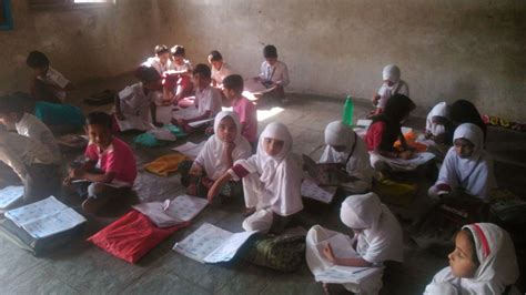 Anglo Urdu Primary School, Dondaicha