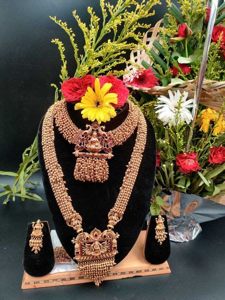 Anusaya Rent jewellery