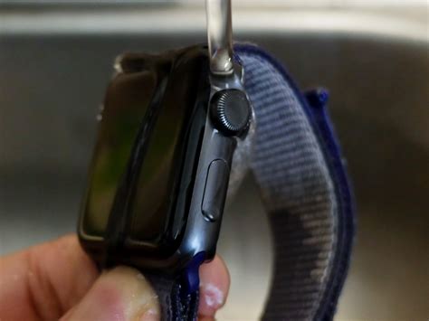 Apple Watch cleaning