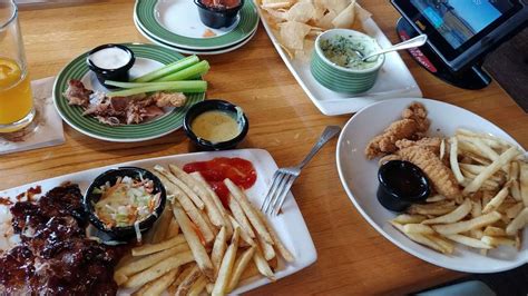 Applebee's Grill + Bar