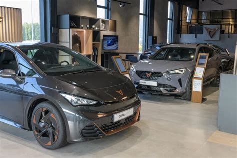 Aris AUTOS à Vienne