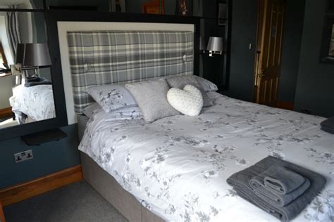 Ashes Farm Bed & Breakfast, Holiday Cottage and lodges
