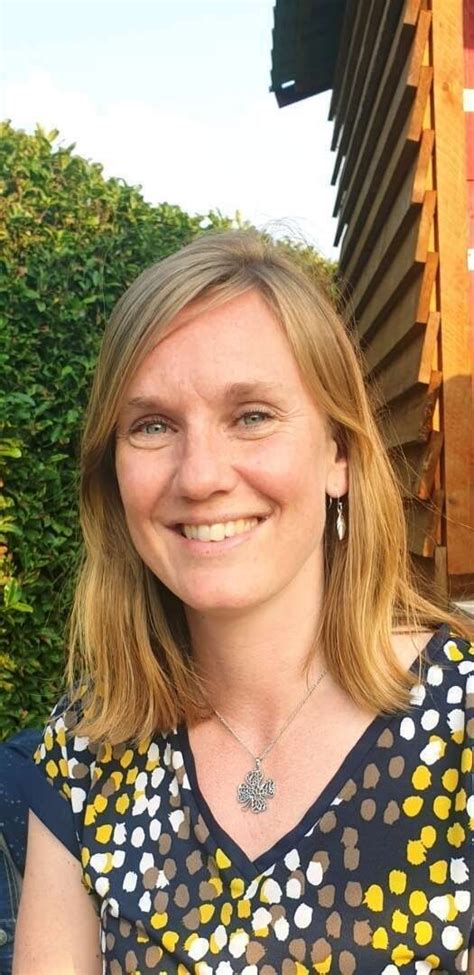 Aurélie Brunelet sophrologue , hypnopraticienne et formatrice à Saint-Quentin