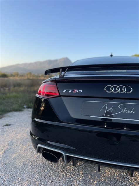 Auto Strada 83 à Carqueiranne