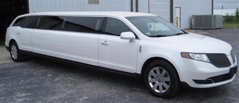 Avanti Gold Star Limousine