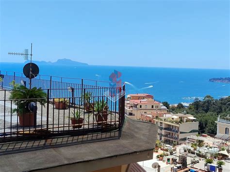 B&B APARTAMENTI NAPOLI Naples