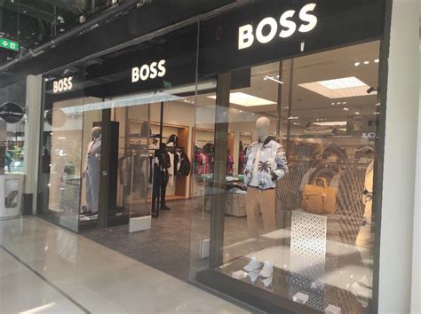 BOSS Store à Puteaux