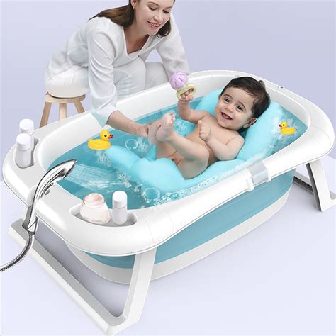 Baby-Bathtubs-And-Bath-Seats
