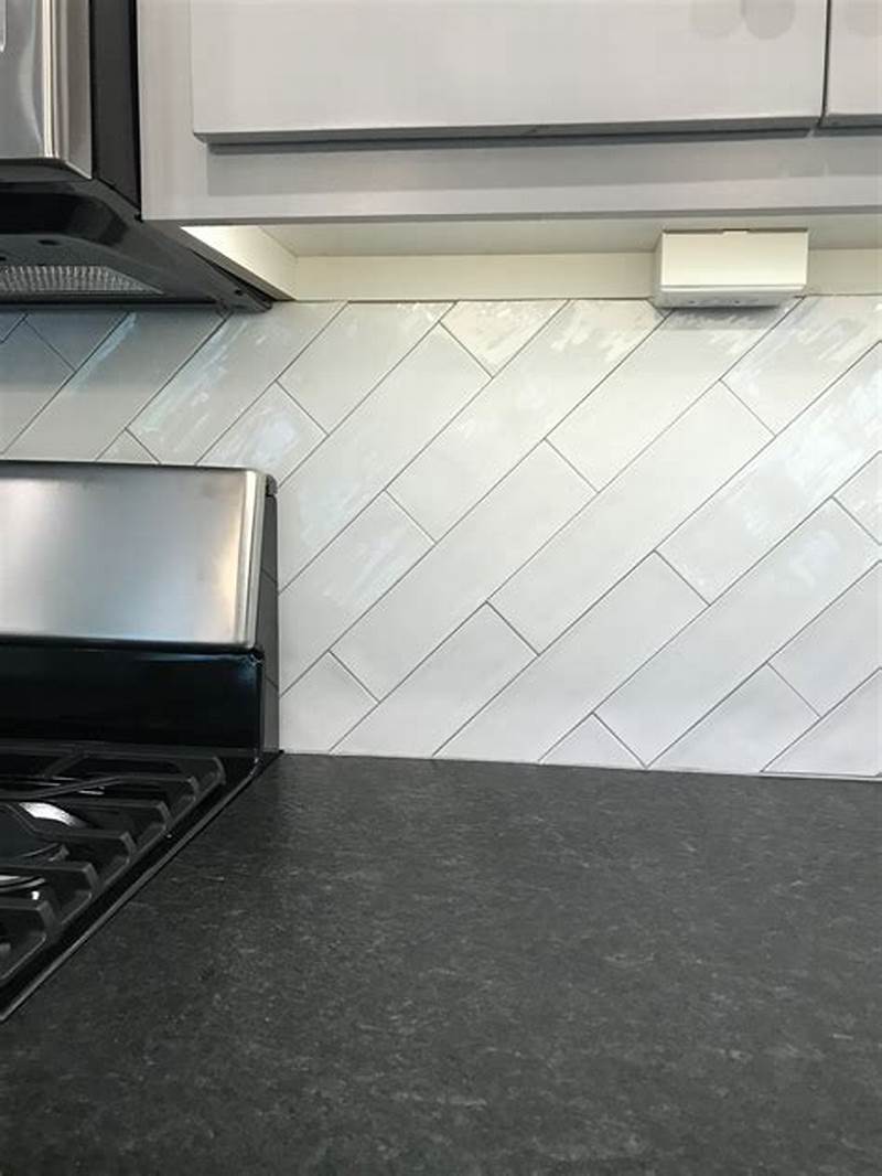 Backsplash Diagonal Pattern