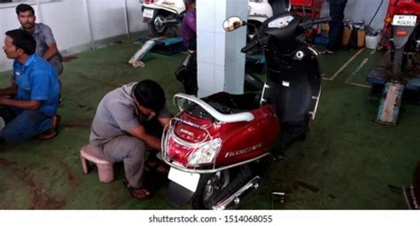 Balaji motercycle/scooty repairing center (Manish)