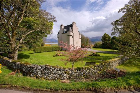 Barcaldine Castle