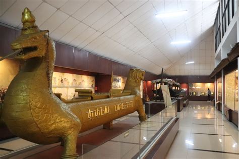 Batik Sunda di Museum Sri Baduga