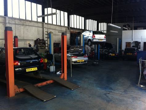 Beaconsfield MOT and service centre