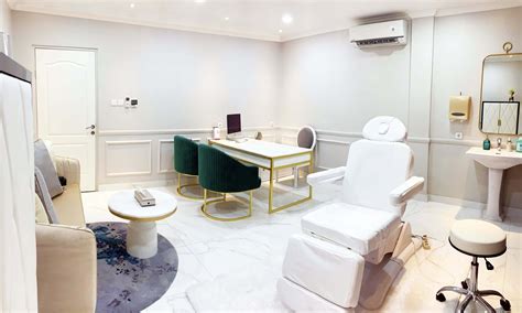 Beautic Salon and Aesthetic clinic.