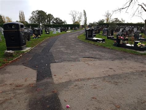 Beckenham Cemetery Car Park