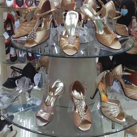 Belanja Sepatu