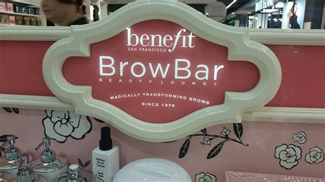 Benefit Cosmetics Brow Bar Counter