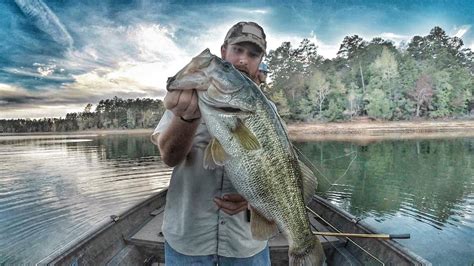 Best Lures for Clarks Hill Lake Fishing