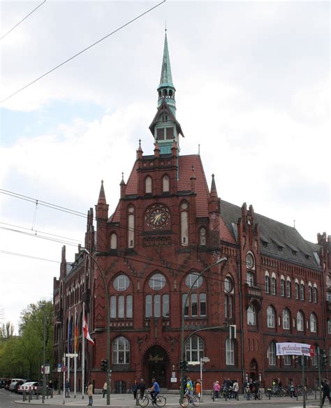 Bezirksamt Lichtenberg - Rathaus