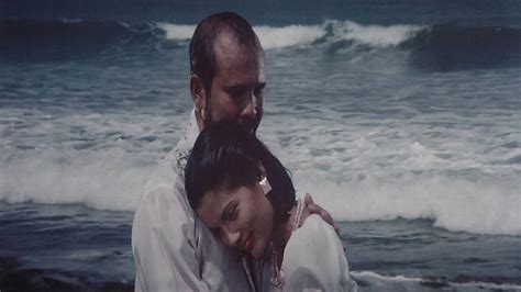 Biarkan Bulan Itu (1986) film online,Arifin C. Noer,Aminah Cendrakasih,H.I.M. Damsyik,Ikang Fawzi,Marisa Haque