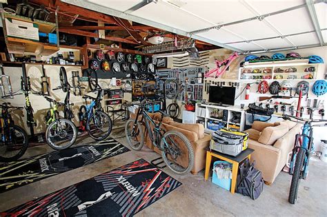 Bike Garage Mpv6
