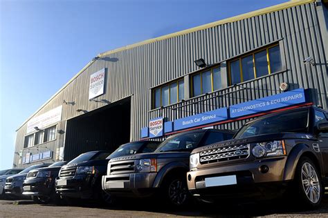 Bluestone Garage, Repairs and Service to Most Land Rover vehicles.