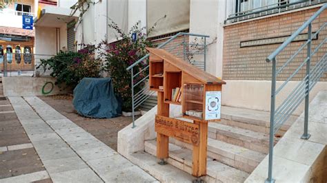 Boîte à livres ''Novembre'' à Bandol