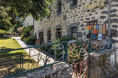 Boite de la Cascade à Coltines