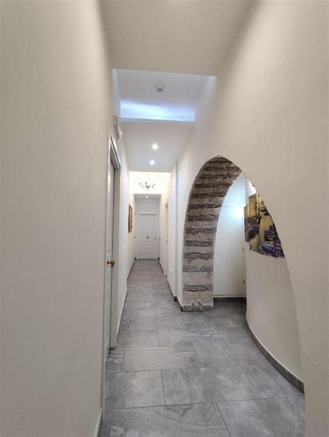 Botanic Charm Naples