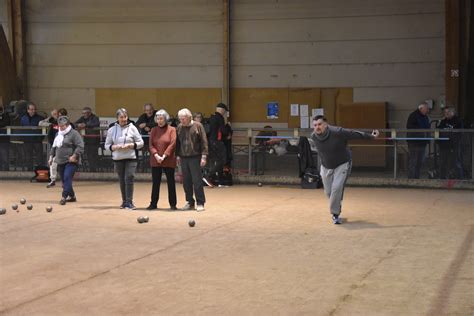 Boules Lyonnaises à Mer