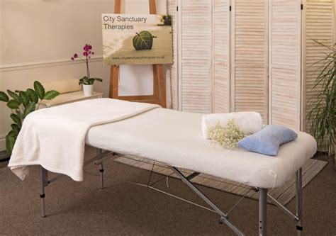 Bowen Therapy and Traditional Acupuncture with Julia Foster