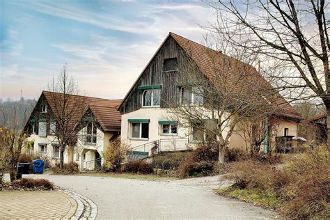 Brückenhaus, Weckelweiler Gemeinschaften