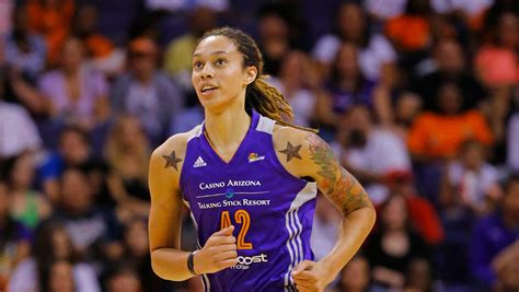 Griner's Inspirational Impact on the Youth