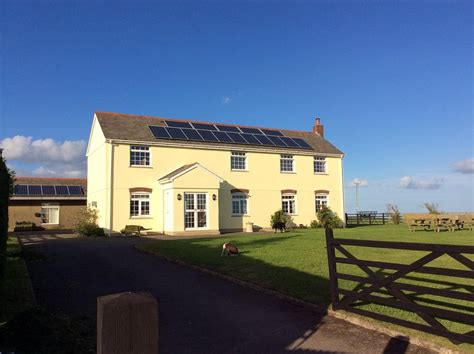 Brox Farm Stables