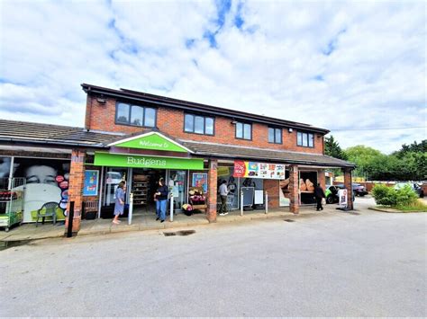 Budgens in Woodford