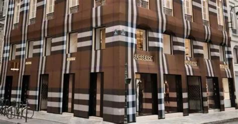 Burberry à Paris