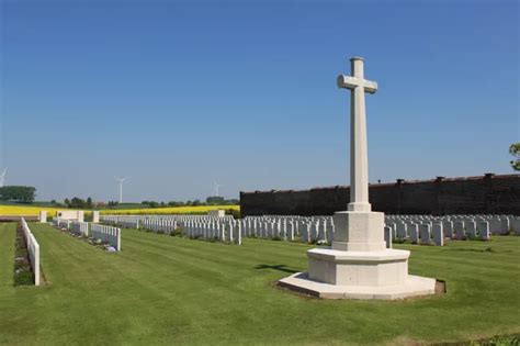 Busigny Communal Cemetery Extension à Busigny