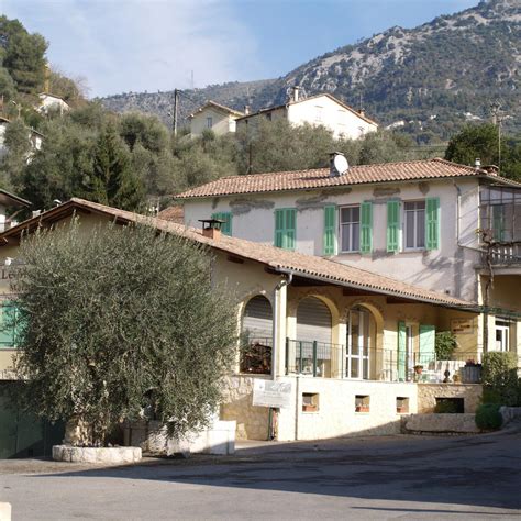 C.d.e à Castagniers