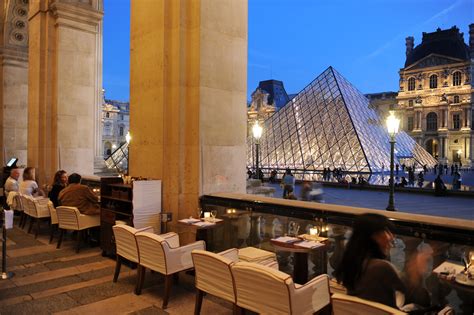 Café Pyramide à Paris