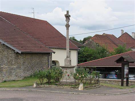 Calvaire à Estramiac