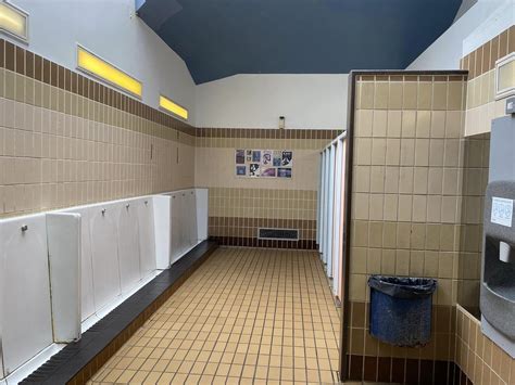 Canoe Lake Public toilets