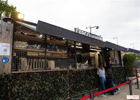 Cargo Container Bar à Paris